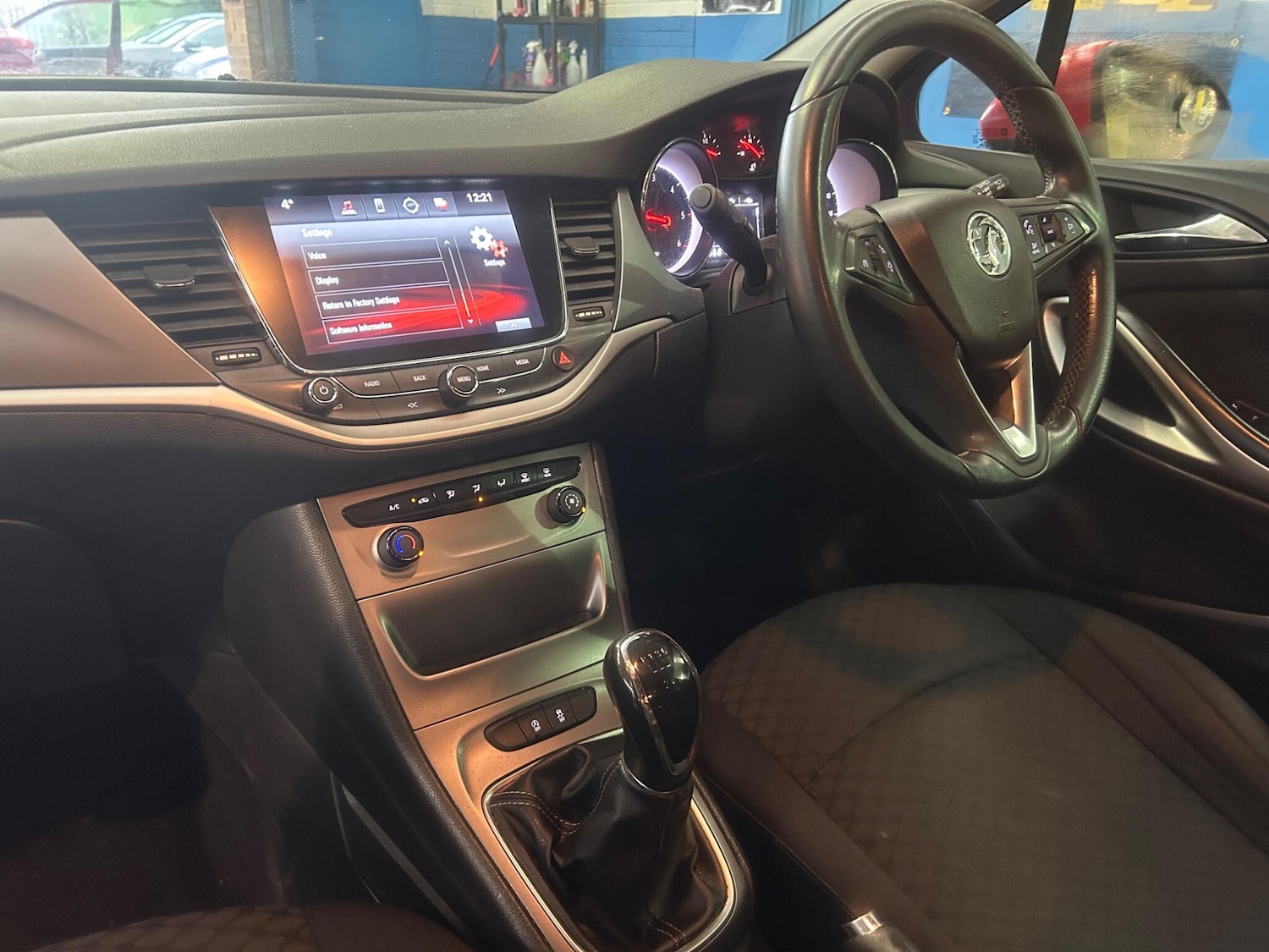 Used Vauxhall Astra 2017 for sale - 77479437: Photo 23