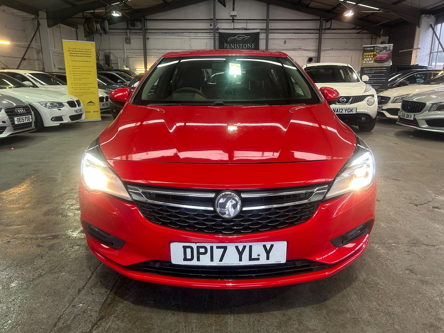 Used Vauxhall Astra 2017 for sale - 77479437: Photo 3