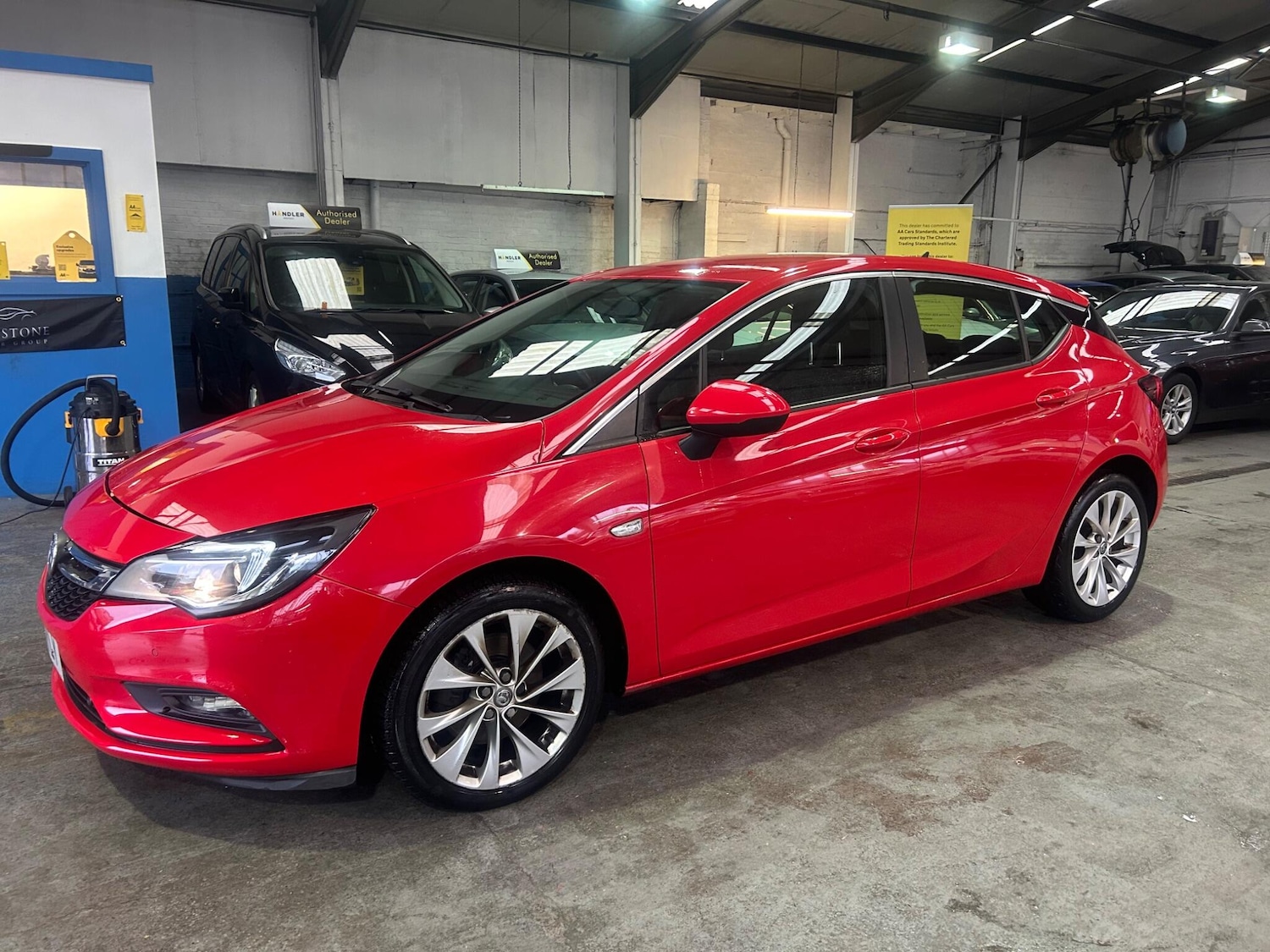 Used Vauxhall Astra 2017 for sale - 77479437: Photo 6
