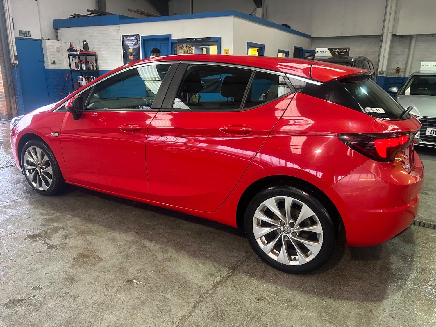 Used Vauxhall Astra 2017 for sale - 77479437: Photo 7