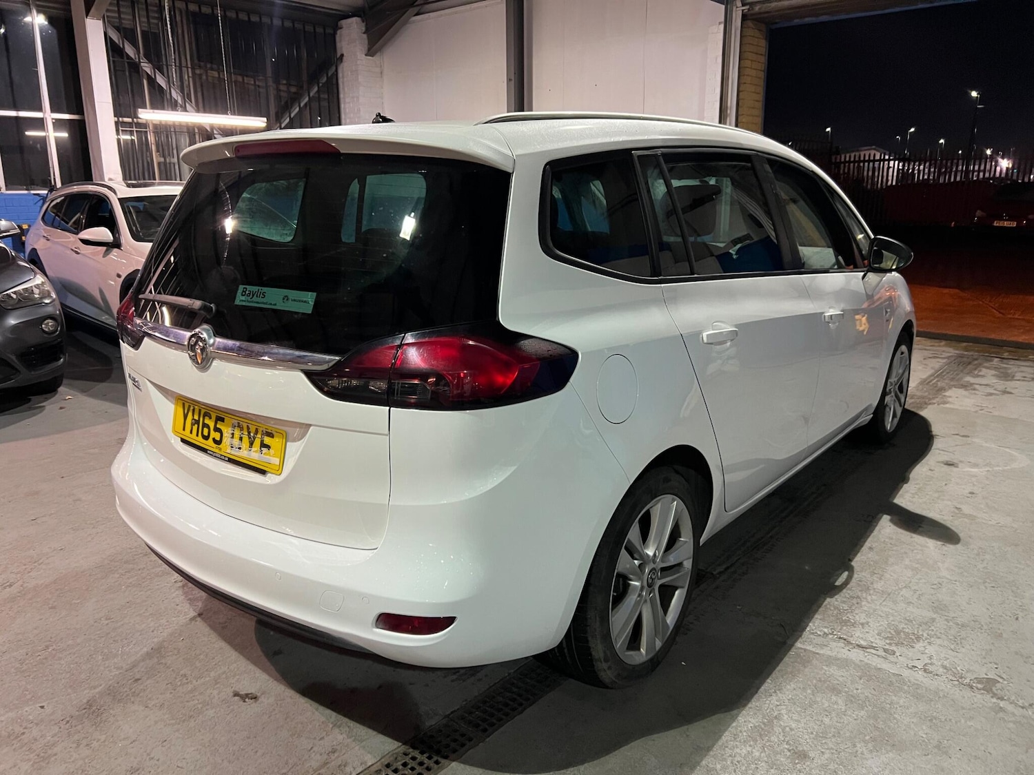 Used Vauxhall Zafira 2015 for sale - 77039811: Photo 10