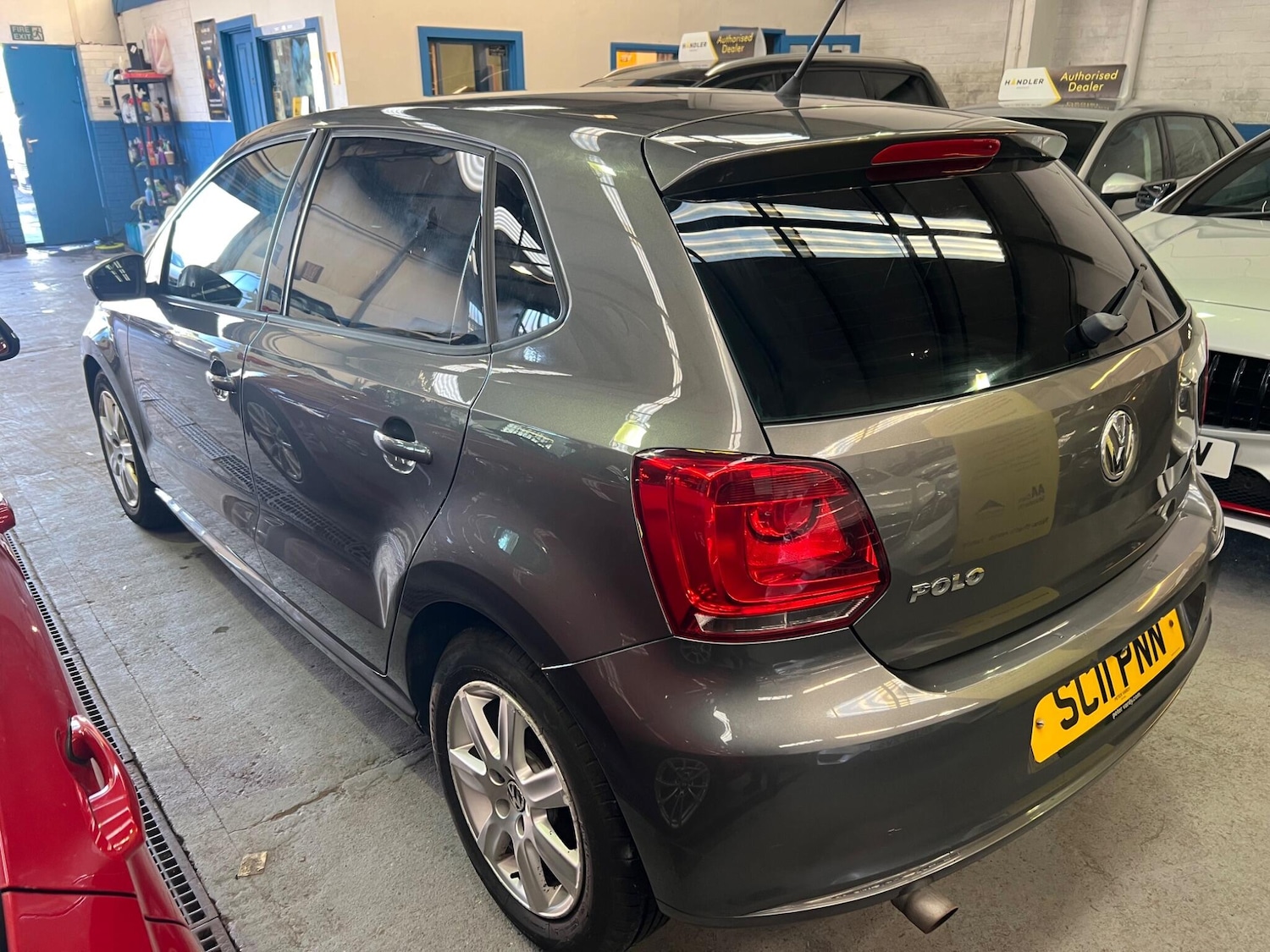 Used Volkswagen Polo 2011 for sale - 77564857: Photo 13