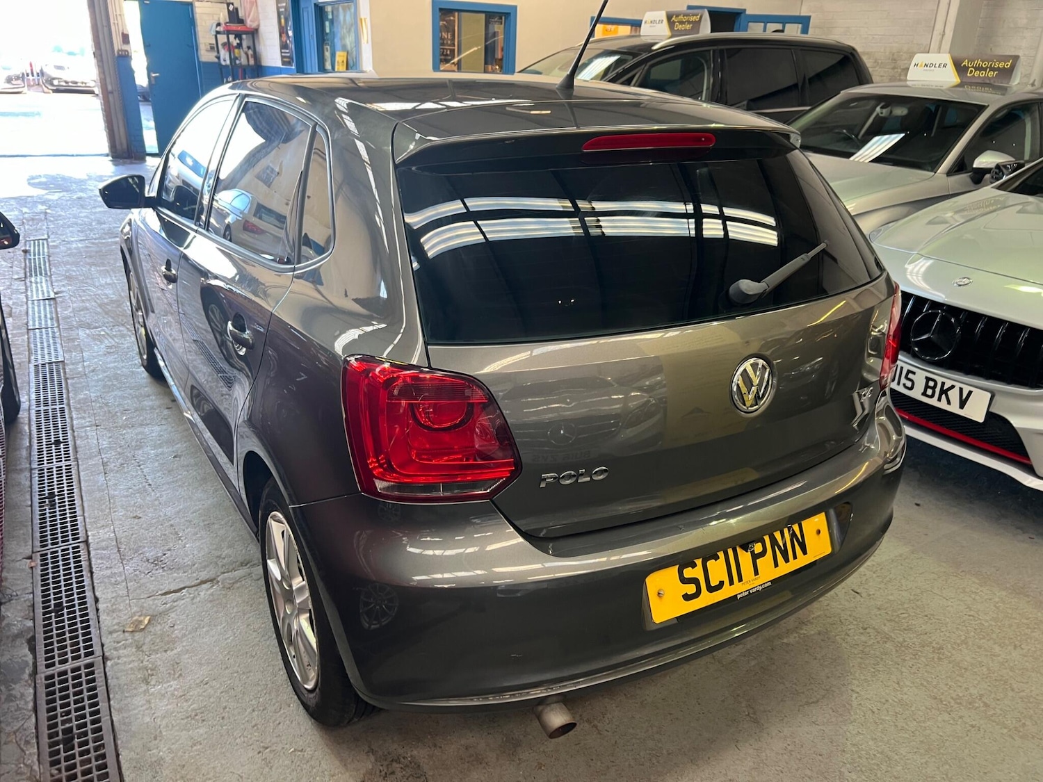 Used Volkswagen Polo 2011 for sale - 77564857: Photo 14