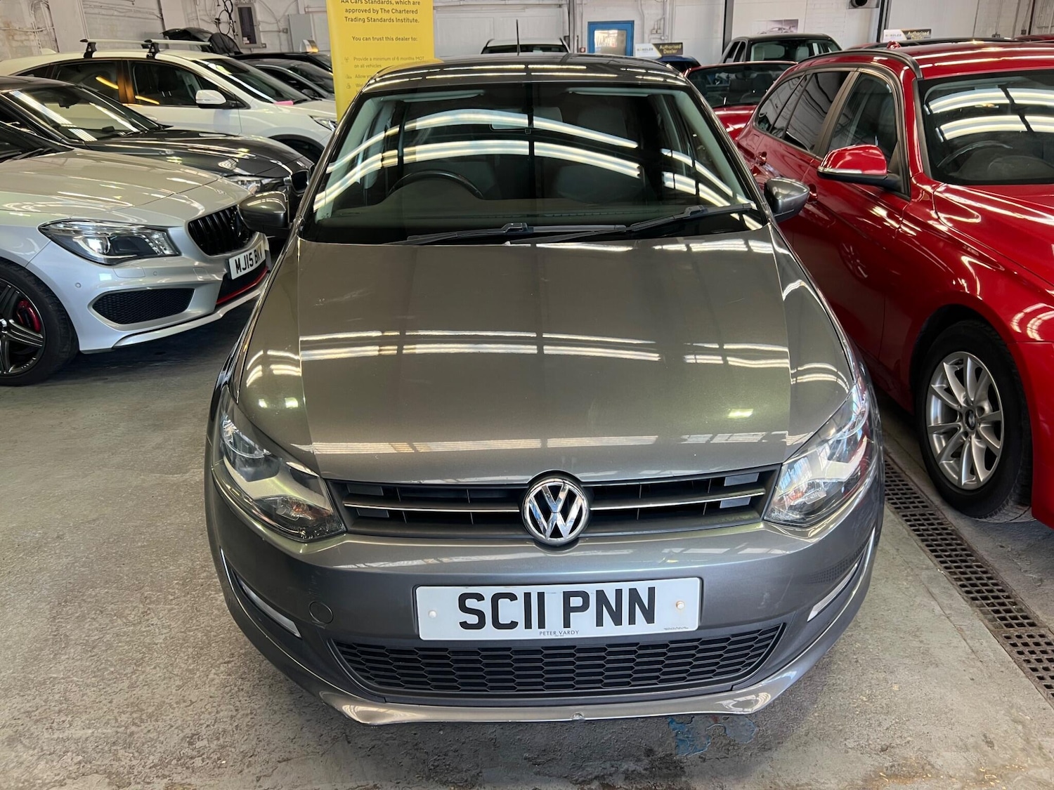 Used Volkswagen Polo 2011 for sale - 77564857: Photo 2