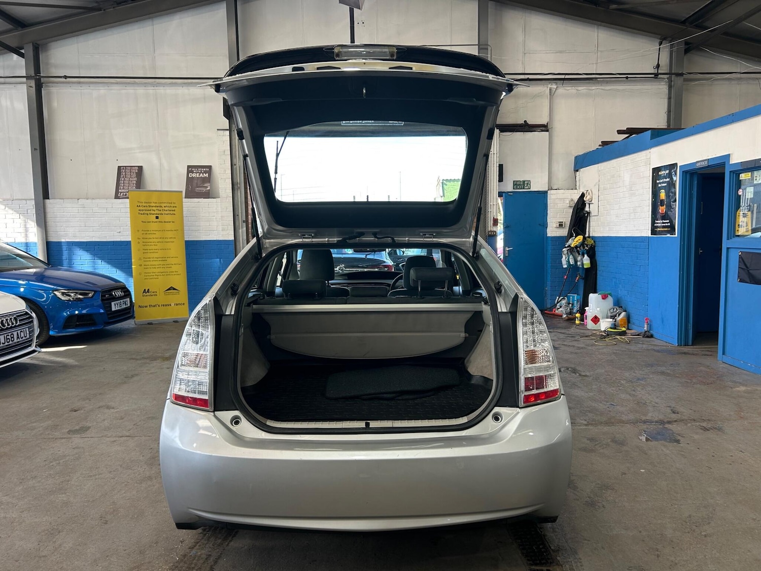 Used Toyota Prius 2009 for sale - 78156844: Photo 24