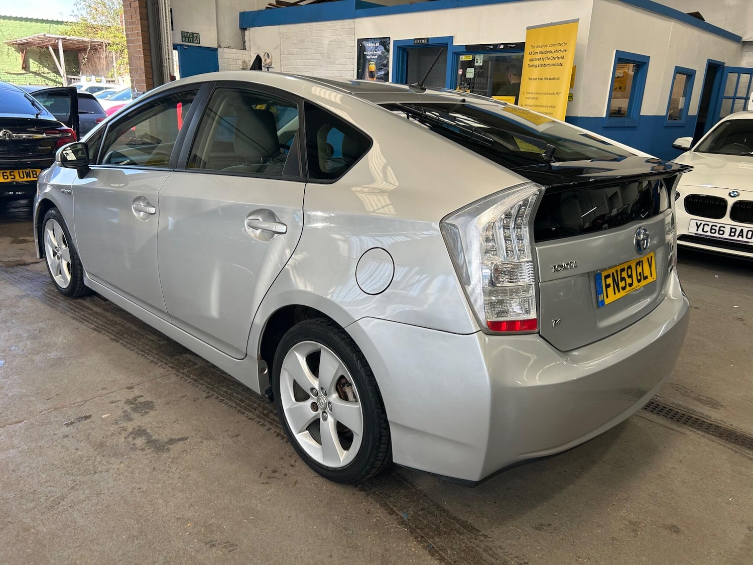 Used Toyota Prius 2009 for sale - 78156844: Photo 4