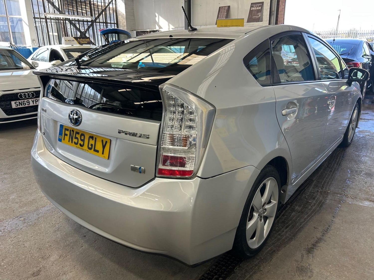 Used Toyota Prius 2009 for sale - 78156844: Photo 5