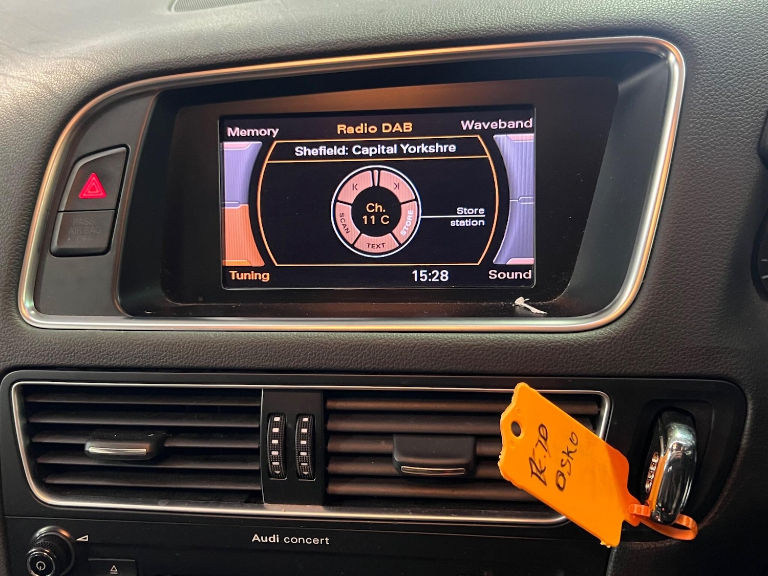 Used Audi Q5 2011 for sale - 76620529: Photo 29