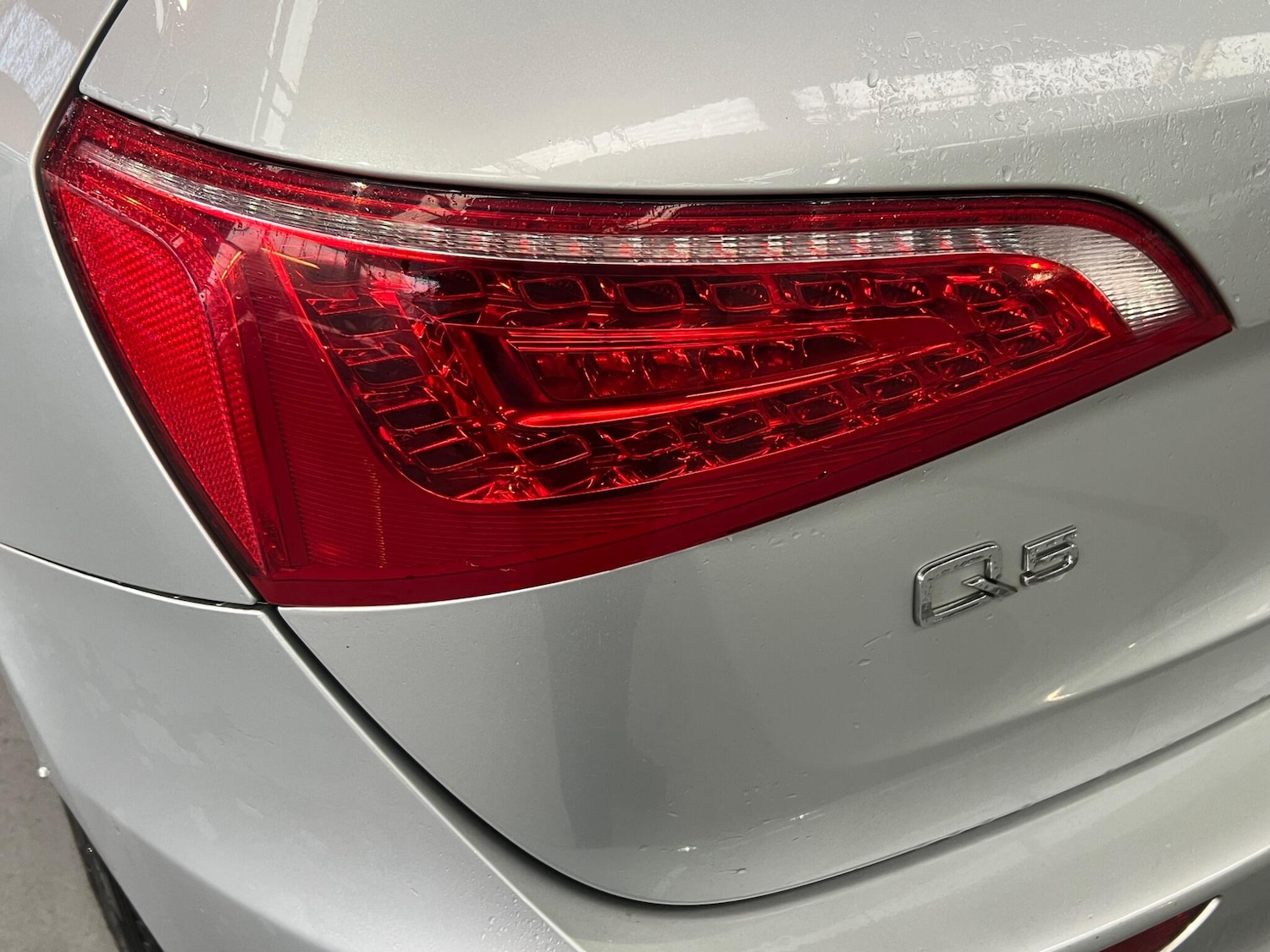 Used Audi Q5 2011 for sale - 76620529: Photo 41