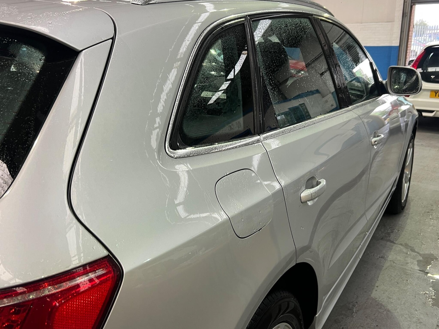 Used Audi Q5 2011 for sale - 76620529: Photo 49