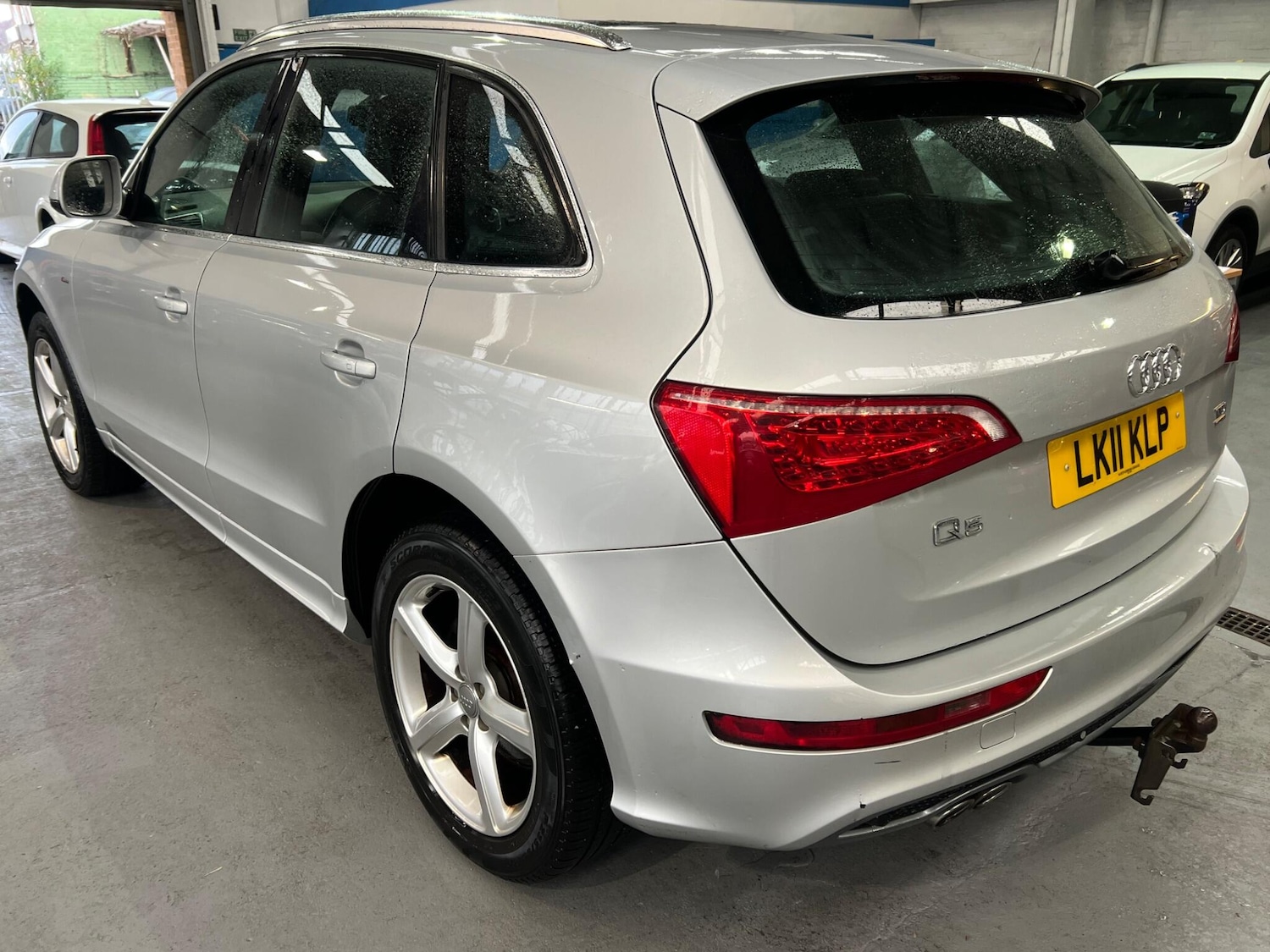 Used Audi Q5 2011 for sale - 76620529: Photo 8