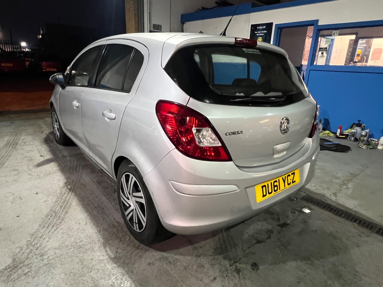 Used Vauxhall Corsa 2011 for sale - 77156083: Photo 5