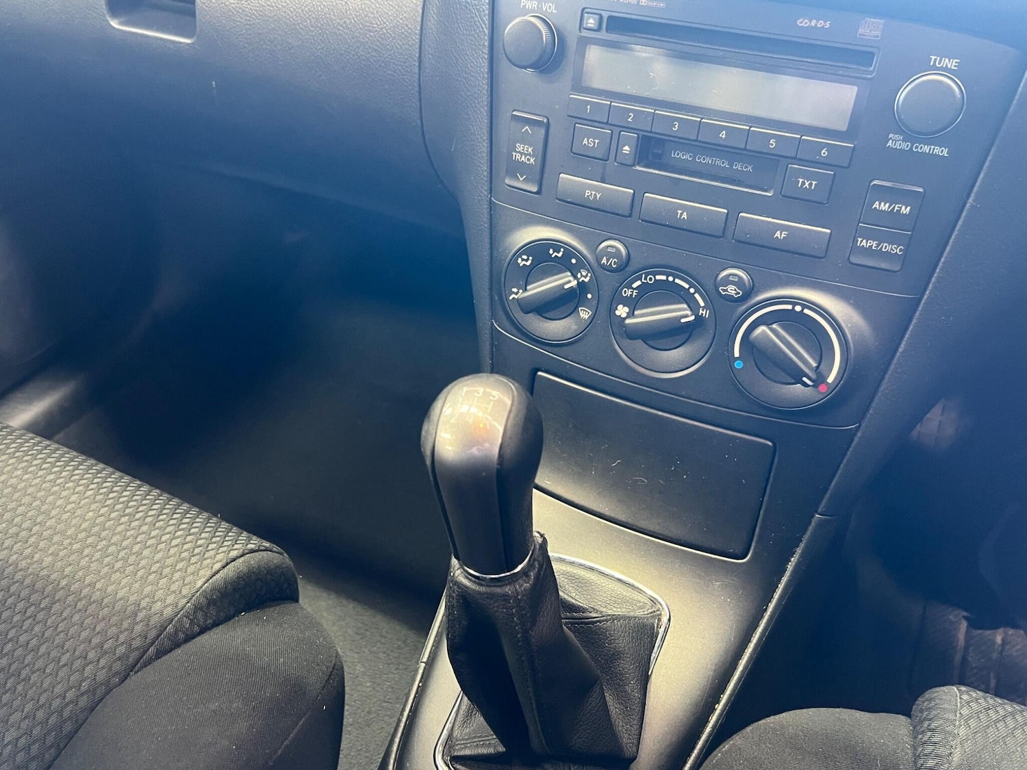 Used Toyota Avensis 2004 for sale - 77351816: Photo 19