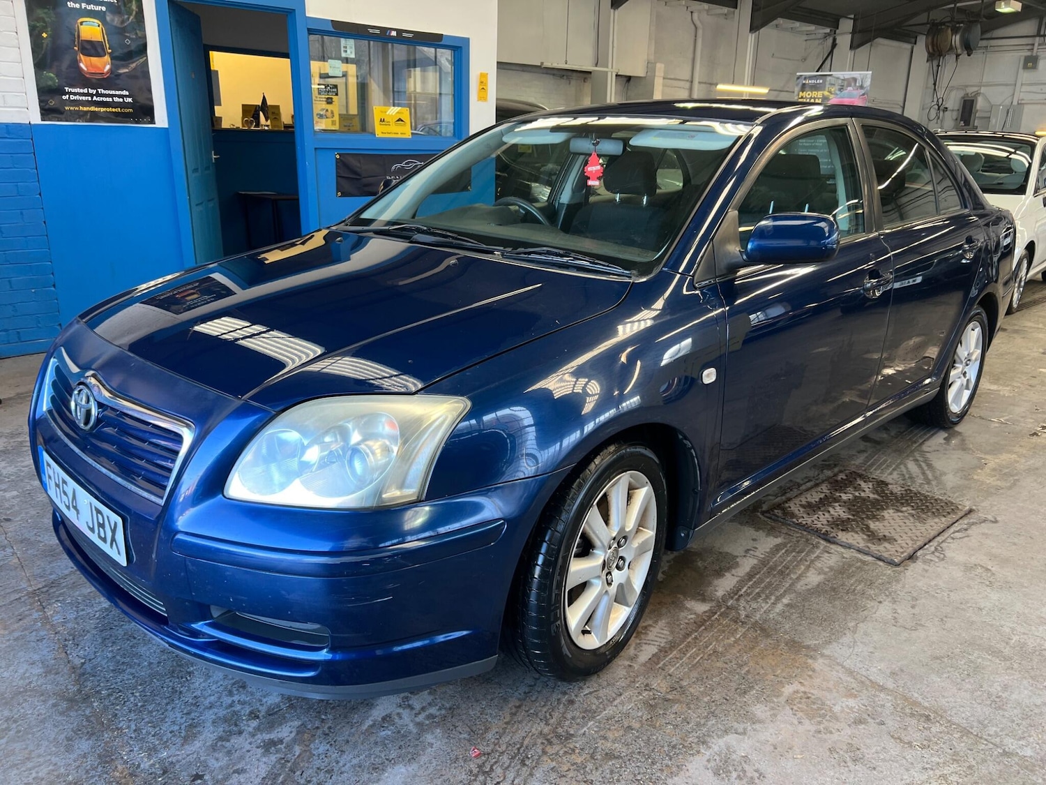 Used Toyota Avensis 2004 for sale - 77351816: Photo 3