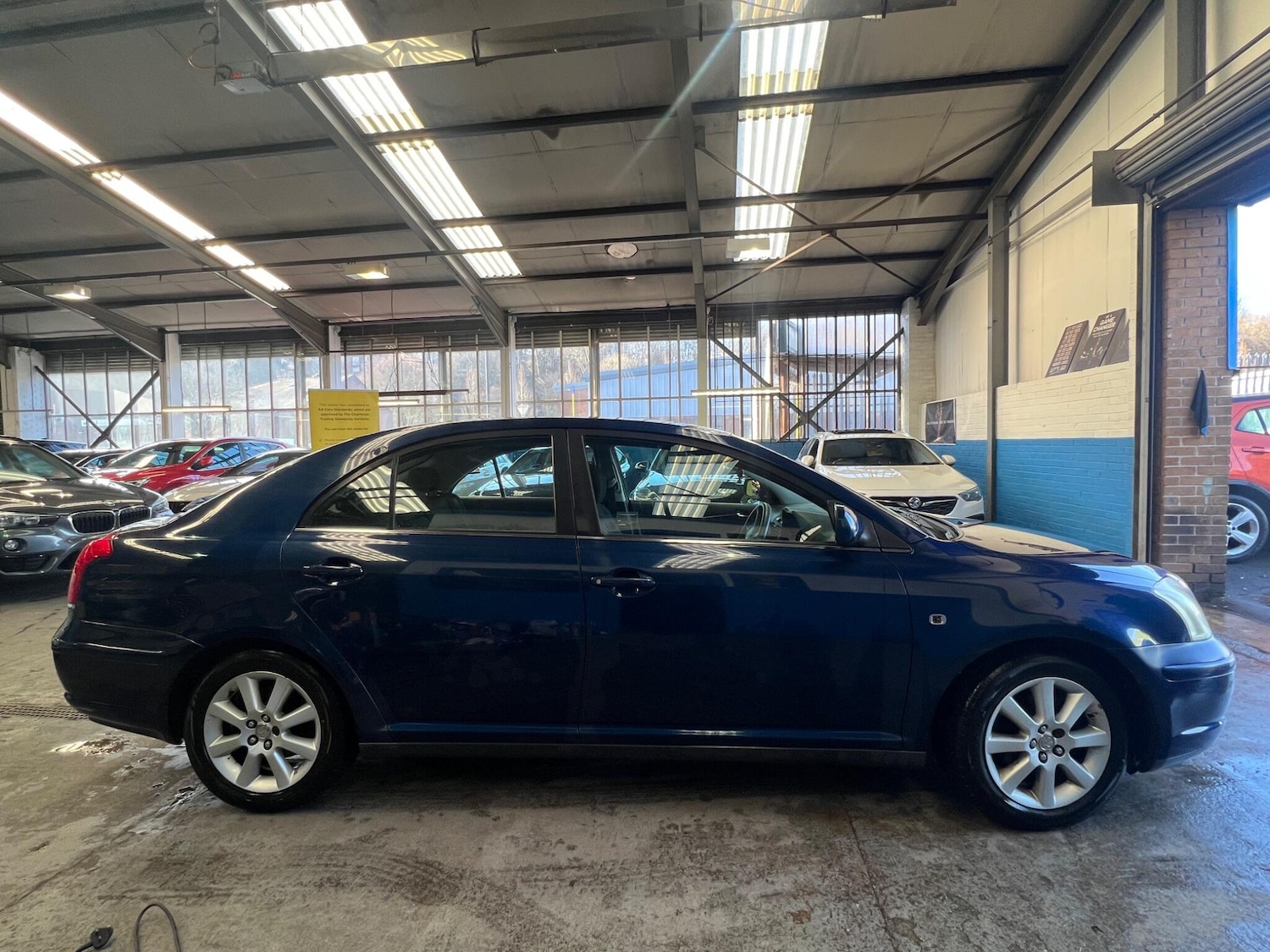 Used Toyota Avensis 2004 for sale - 77351816: Photo 9