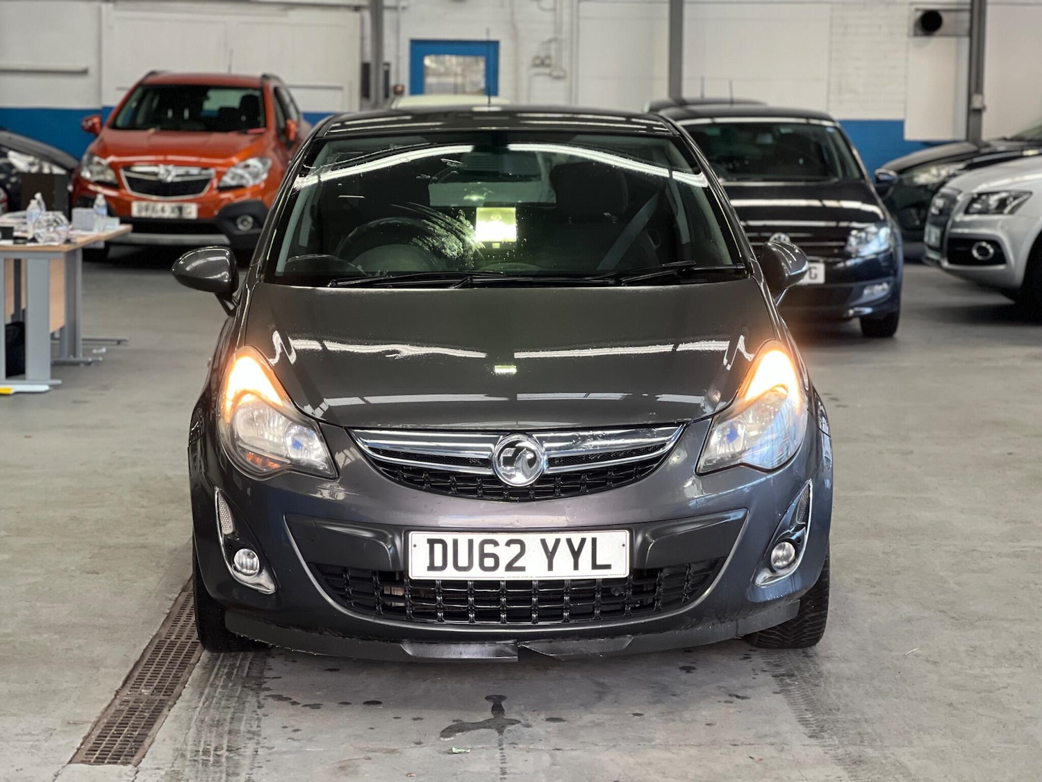 Used Vauxhall Corsa 2013 for sale - 76801219: Photo 2