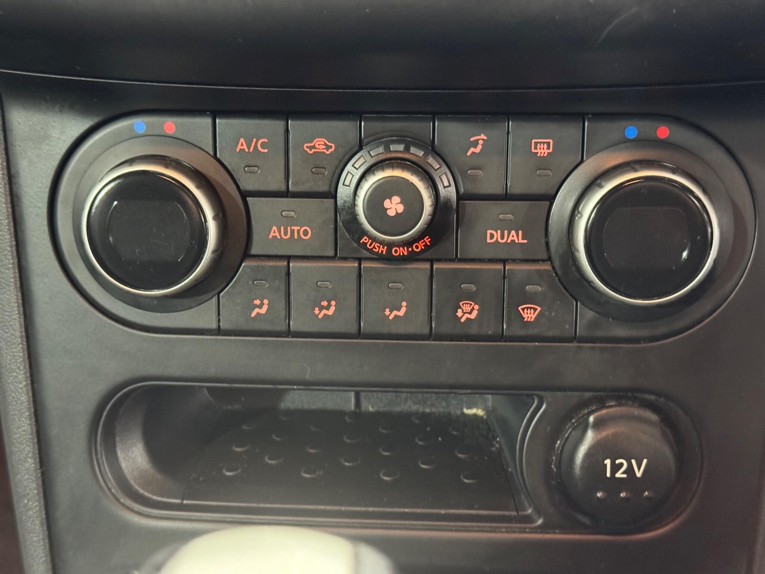 Used Nissan Qashqai 2013 for sale - 78100635: Photo 25