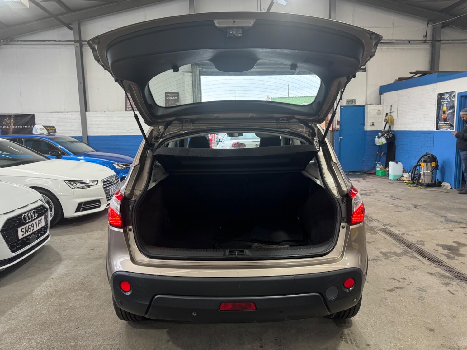 Used Nissan Qashqai 2013 for sale - 78100635: Photo 34