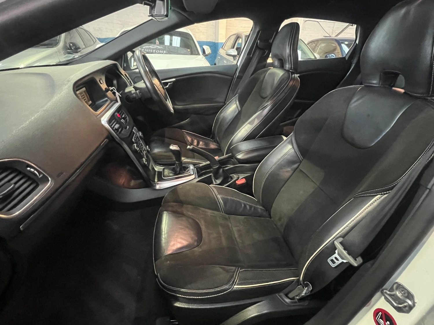 Used Volvo V40 2015 for sale - 77314850: Photo 26