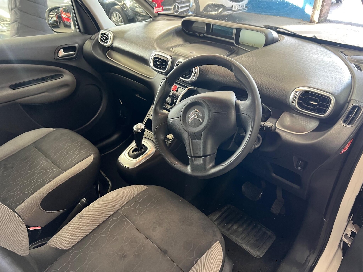 Used Citroen C3 Picasso 2013 for sale - 77565111: Photo 12