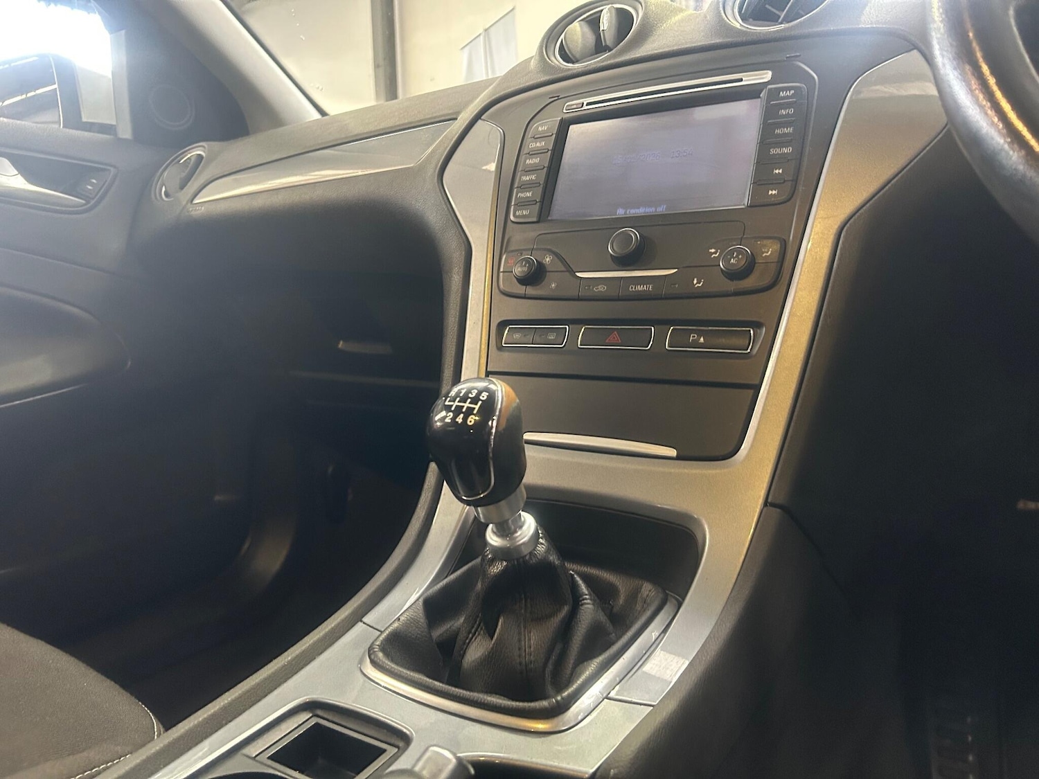 Used Ford Mondeo for sale - 77230125: Photo 15