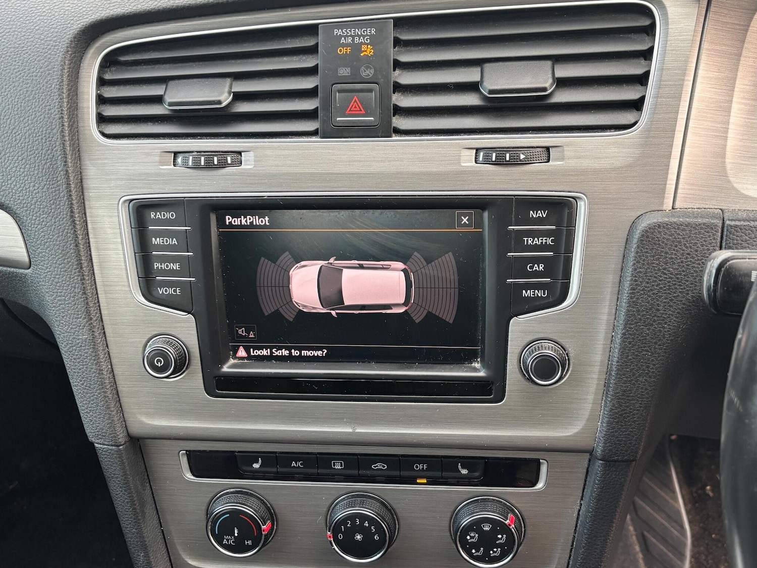 Used Volkswagen Golf 2016 for sale - 76371478: Photo 19