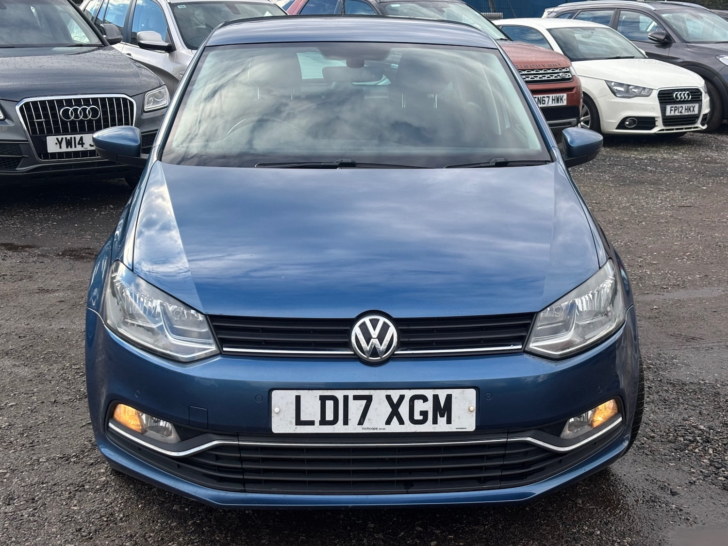 Used Volkswagen Polo 2017 for sale - 76444296: Photo 1