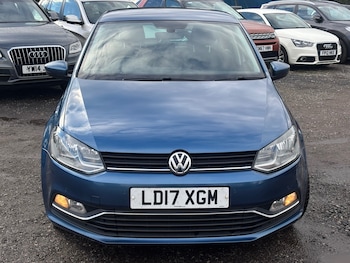 Used Volkswagen Polo 2017 for sale - 76444296: Photo