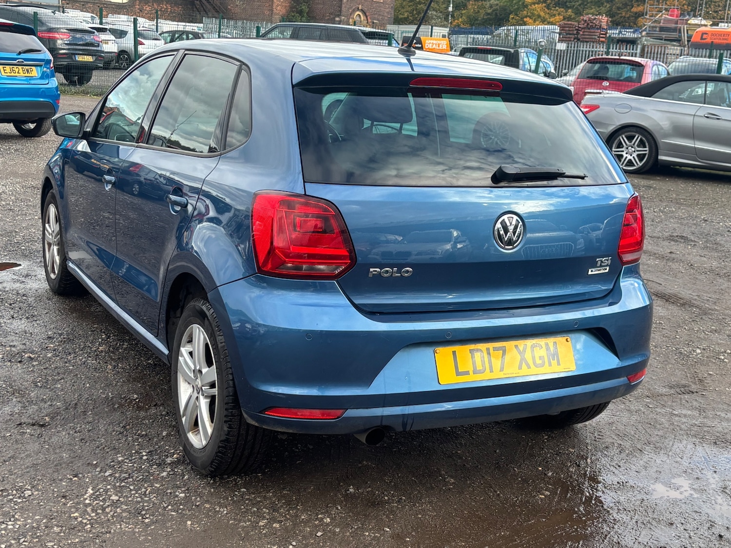 Used Volkswagen Polo 2017 for sale - 76444296: Photo 6