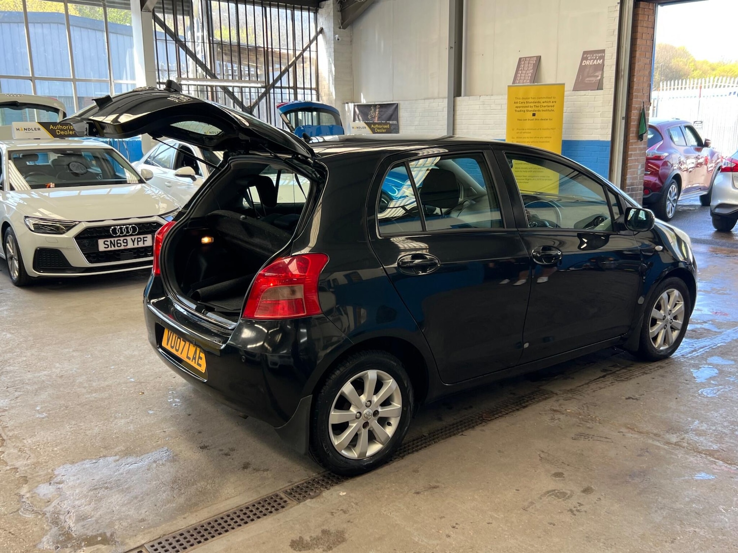 Used Toyota Yaris 2007 for sale - 78170286: Photo 16