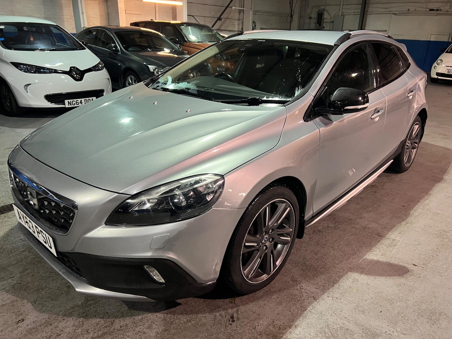 Used Volvo V40 Cross Country 2013 for sale - 76912728: Photo 10