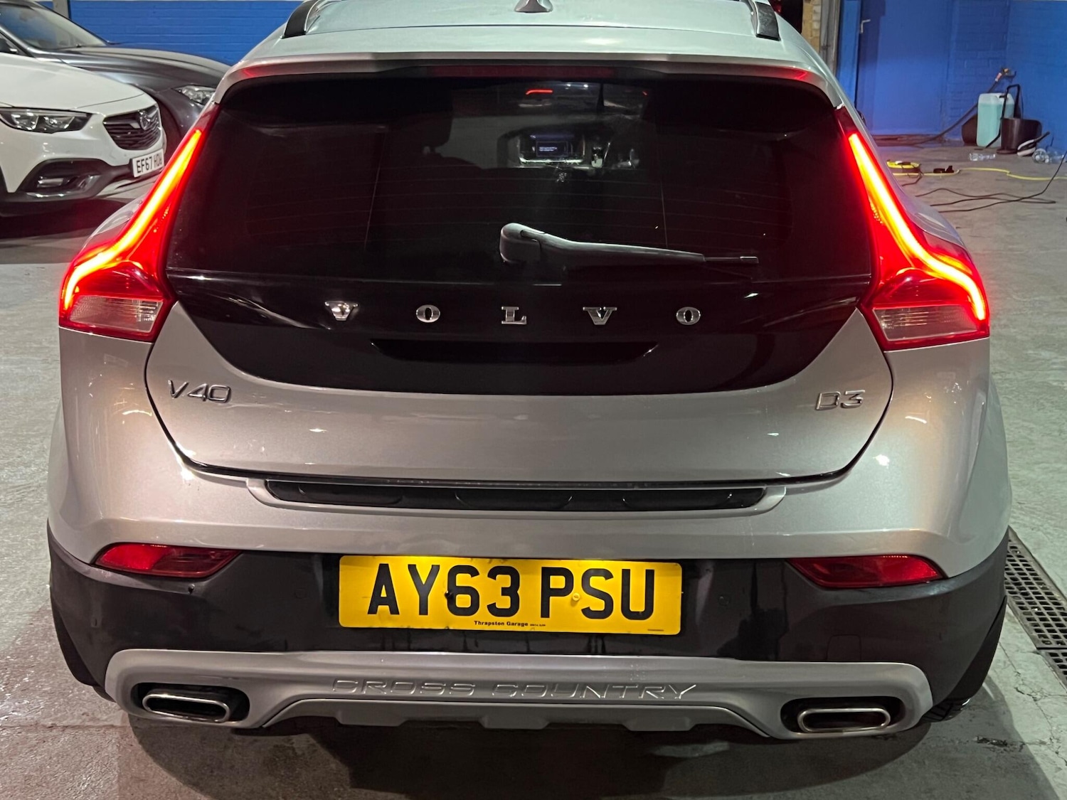 Used Volvo V40 Cross Country 2013 for sale - 76912728: Photo 16