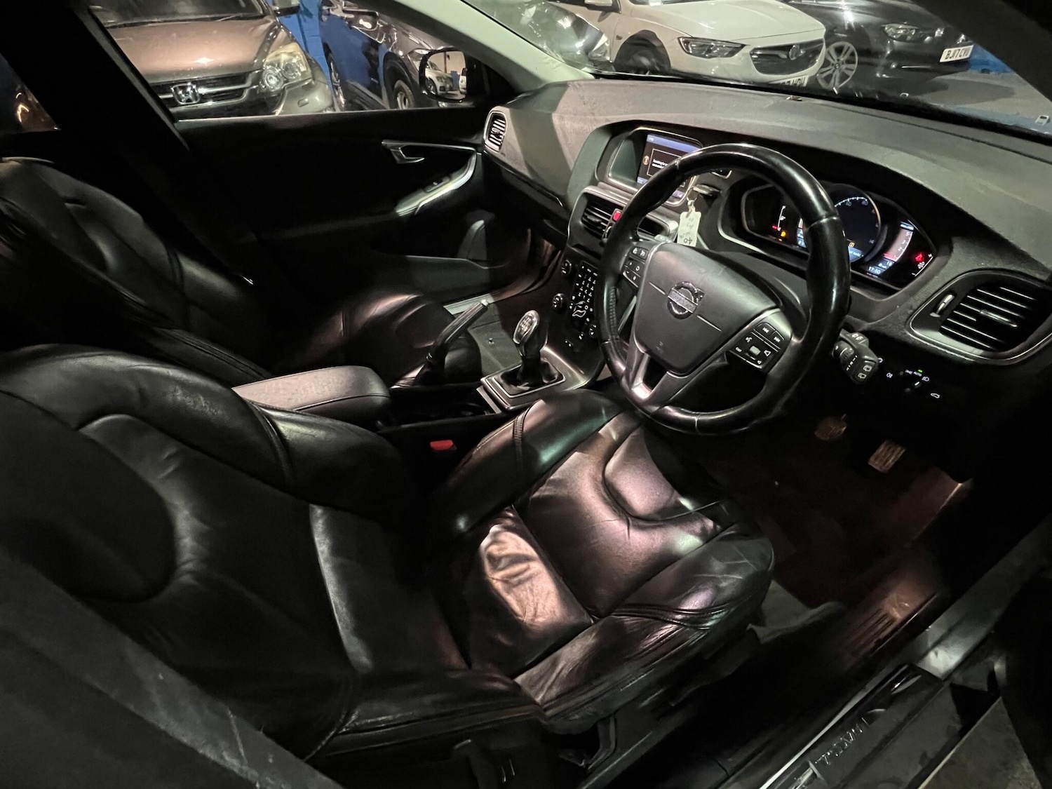 Used Volvo V40 Cross Country 2013 for sale - 76912728: Photo 20