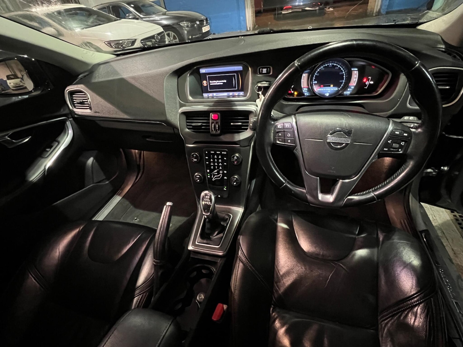 Used Volvo V40 Cross Country 2013 for sale - 76912728: Photo 21