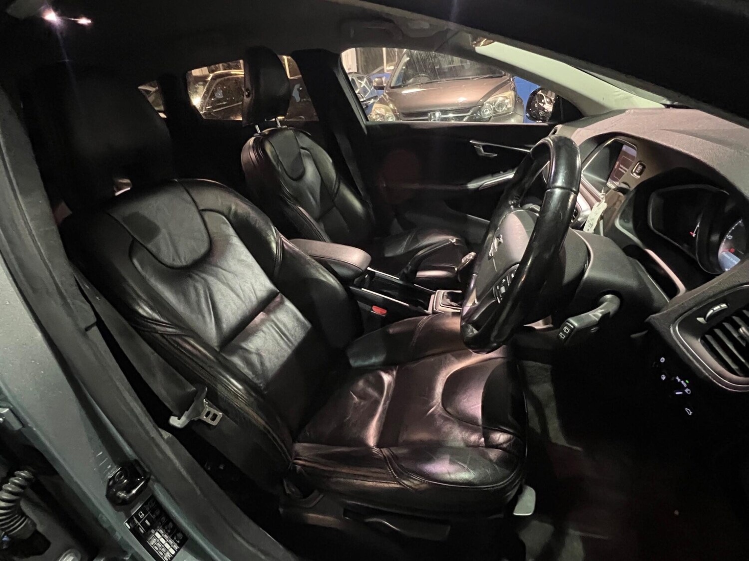 Used Volvo V40 Cross Country 2013 for sale - 76912728: Photo 24