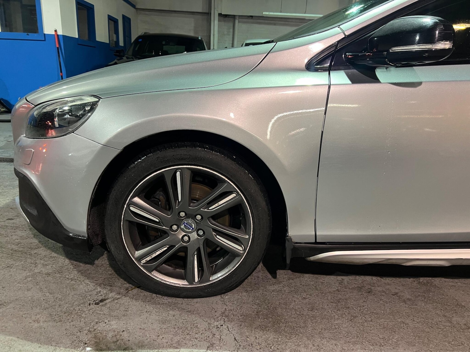 Used Volvo V40 Cross Country 2013 for sale - 76912728: Photo 29