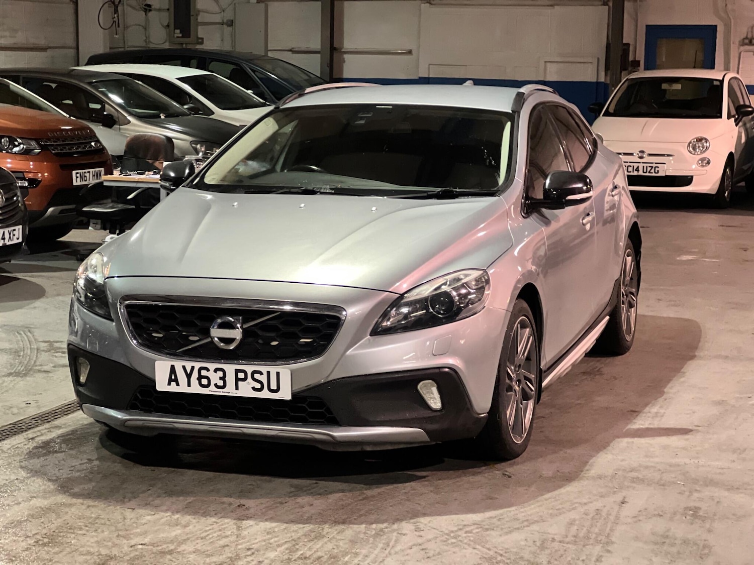 Used Volvo V40 Cross Country 2013 for sale - 76912728: Photo 3