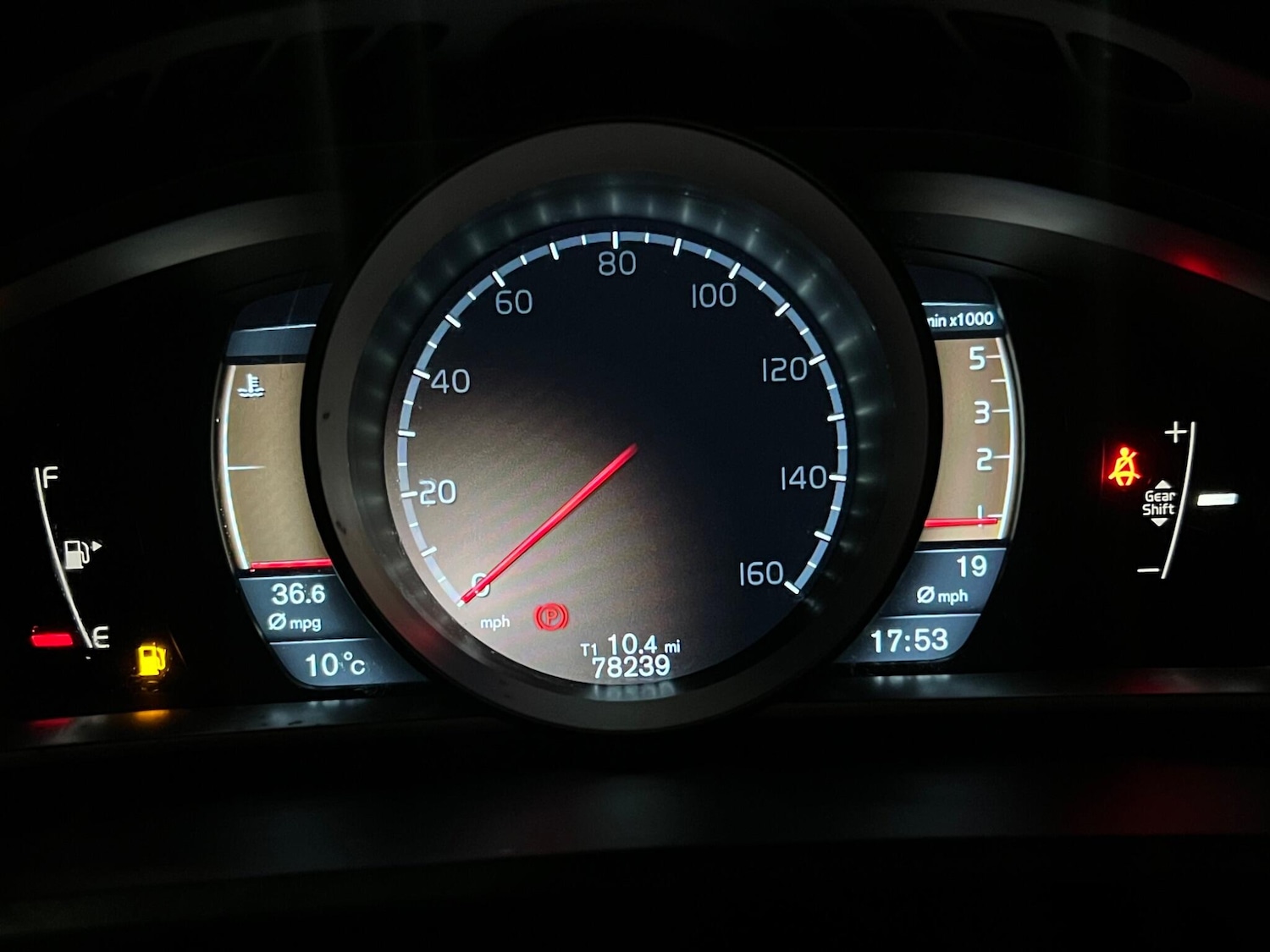 Used Volvo V40 Cross Country 2013 for sale - 76912728: Photo 32