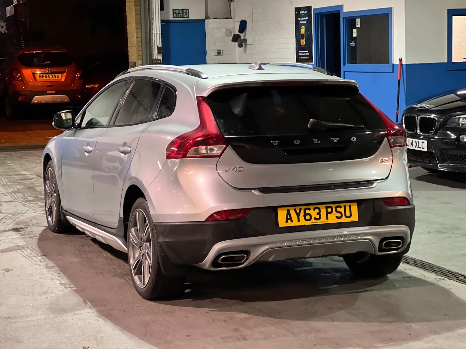 Used Volvo V40 Cross Country 2013 for sale - 76912728: Photo 4