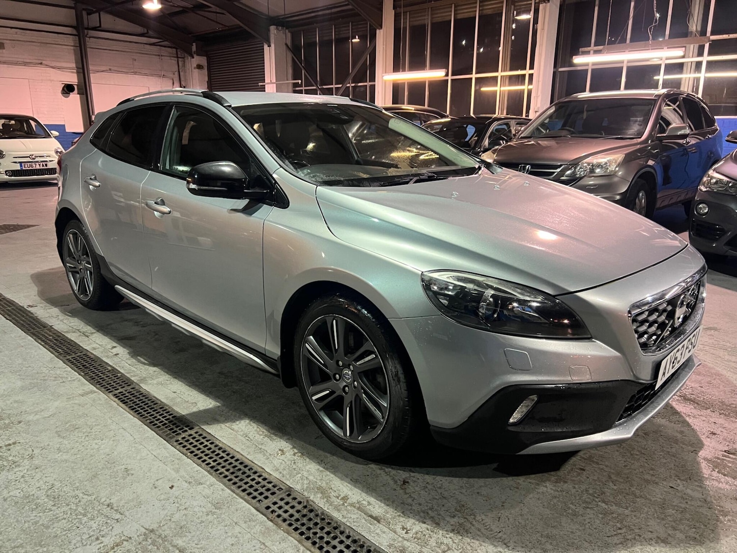 Used Volvo V40 Cross Country 2013 for sale - 76912728: Photo 6