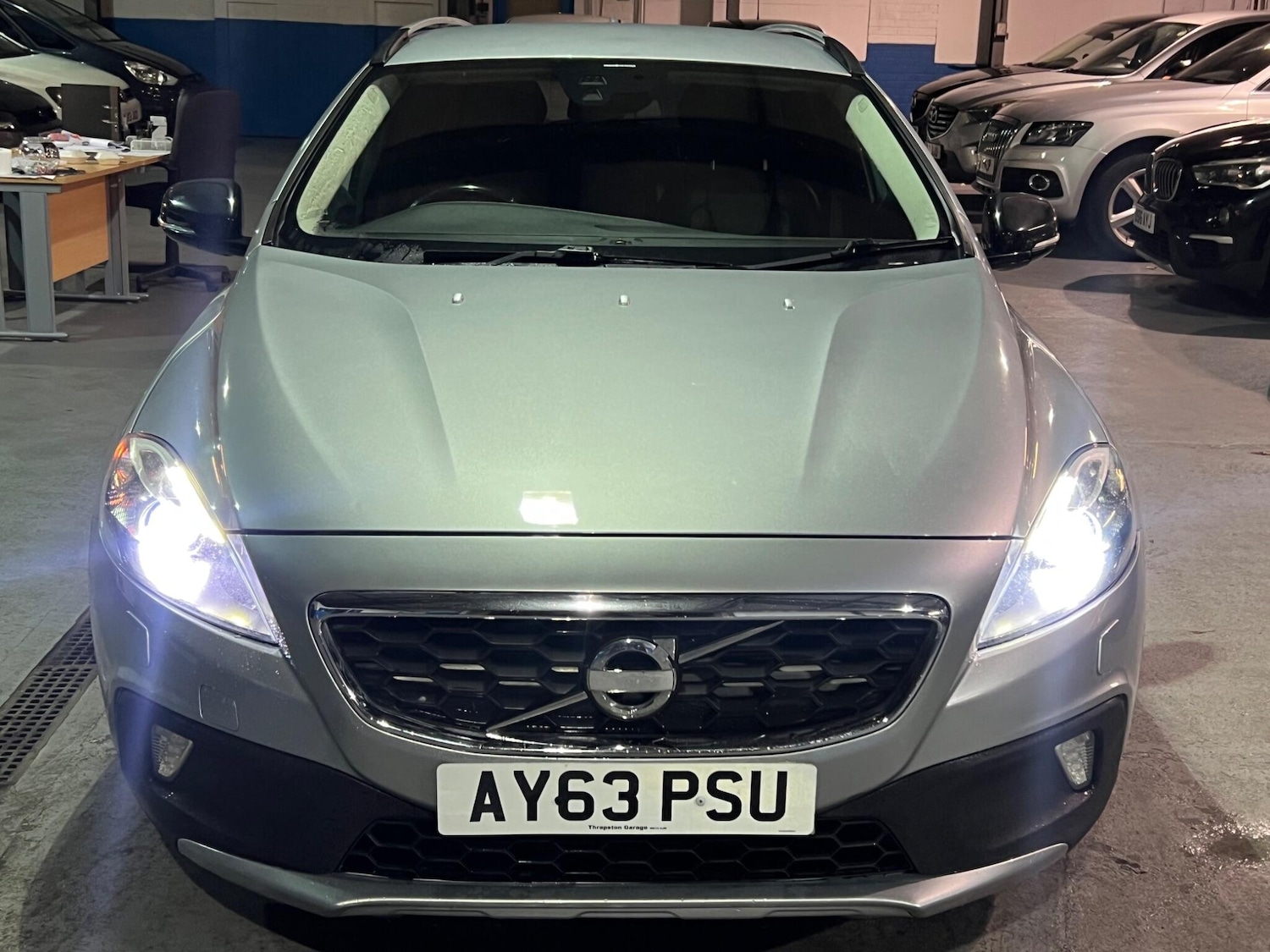 Used Volvo V40 Cross Country 2013 for sale - 76912728: Photo 9