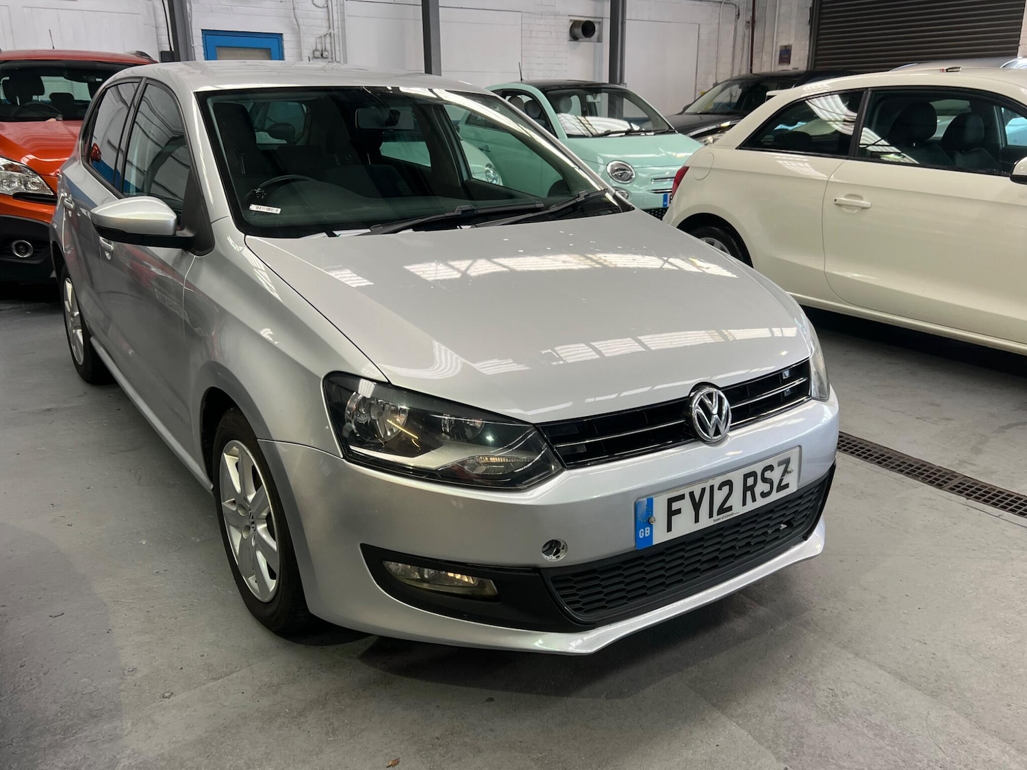Used Volkswagen Polo 2012 for sale - 76855906: Photo 1