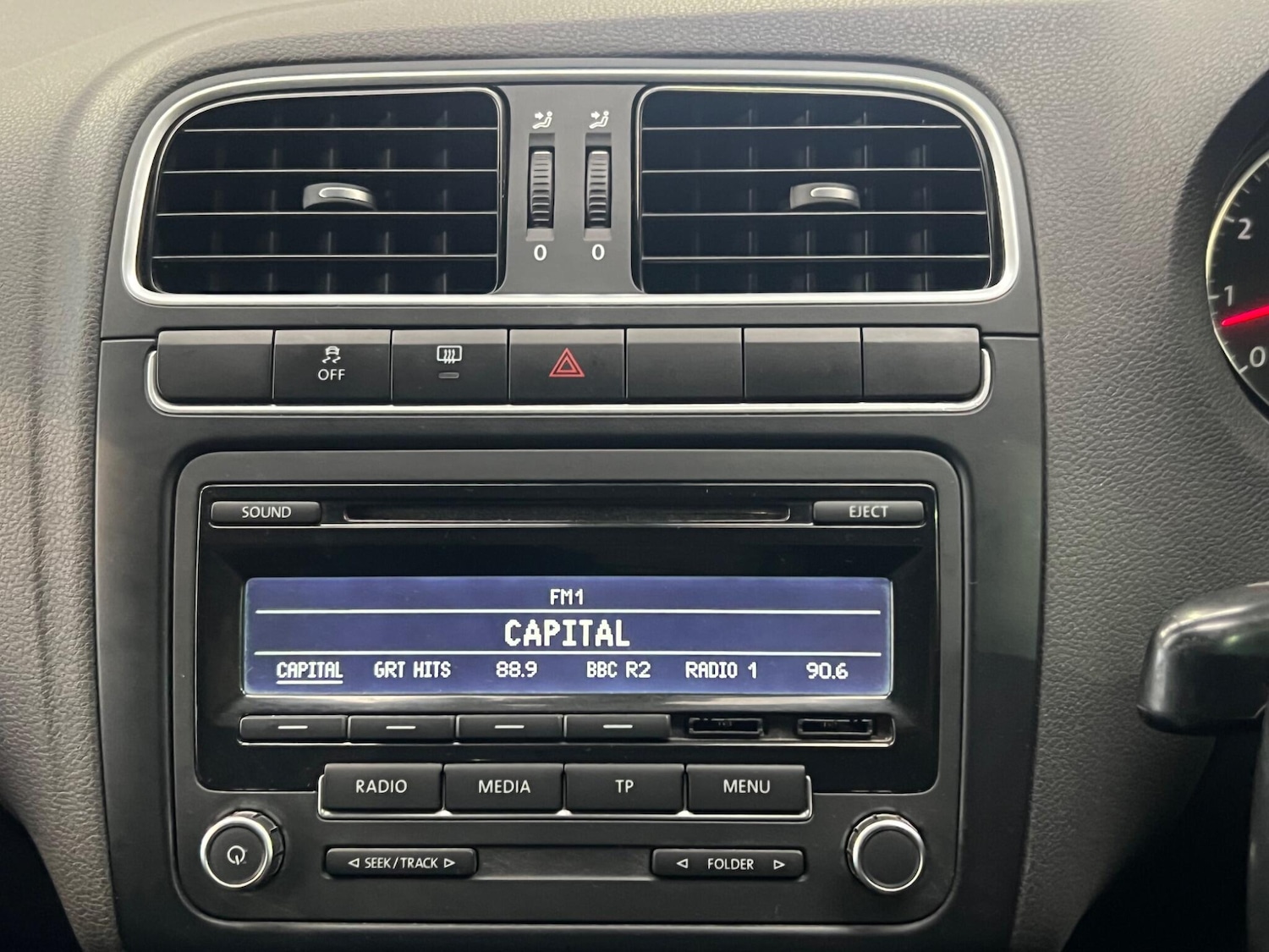 Used Volkswagen Polo 2012 for sale - 76855906: Photo 20