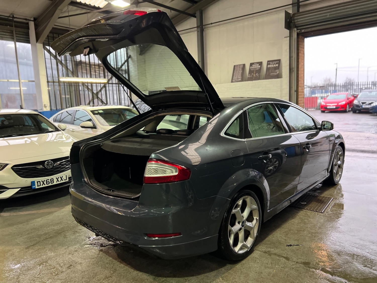 Used Ford Mondeo 2011 for sale - 77304919: Photo 12