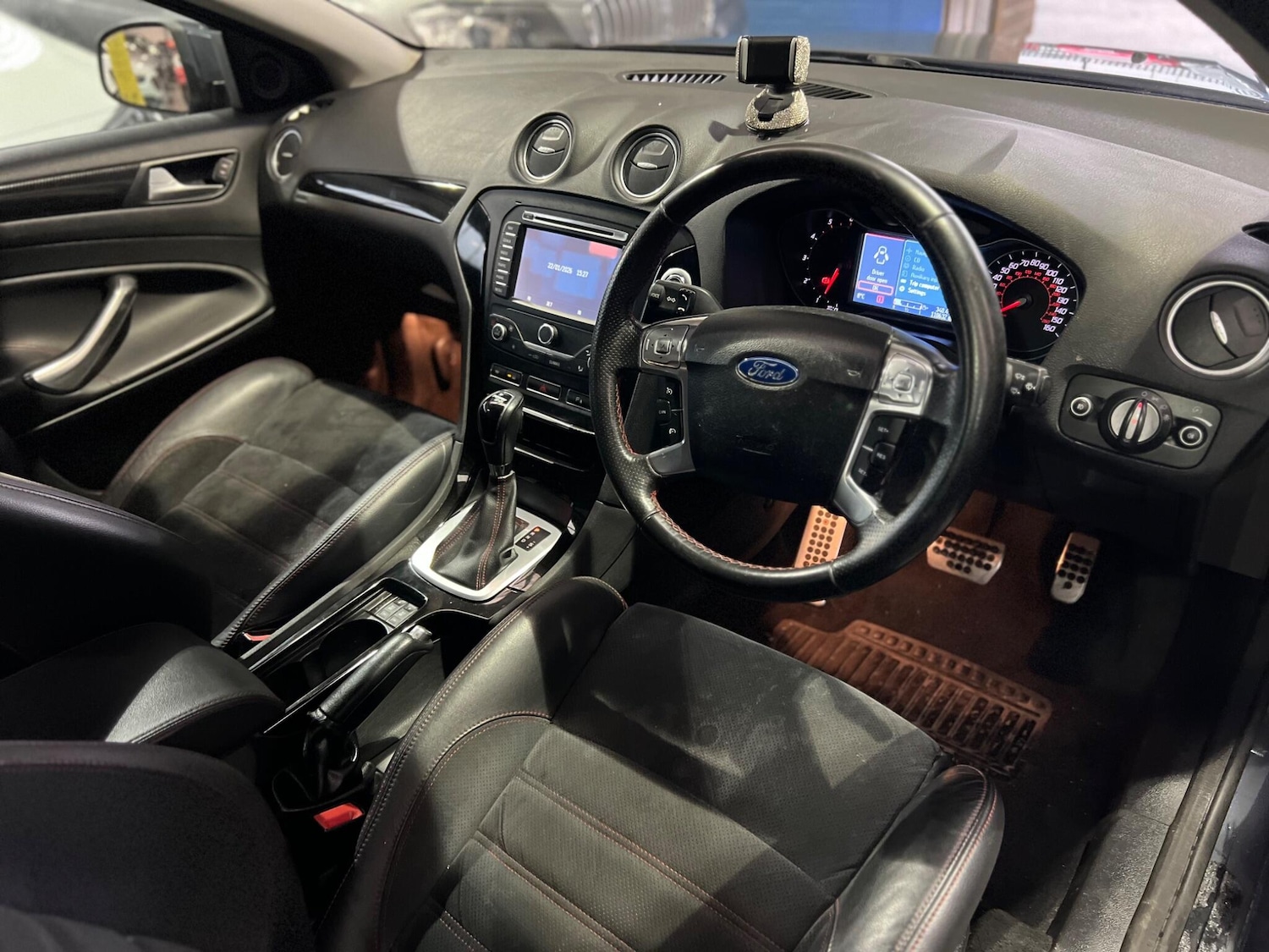 Used Ford Mondeo 2011 for sale - 77304919: Photo 16