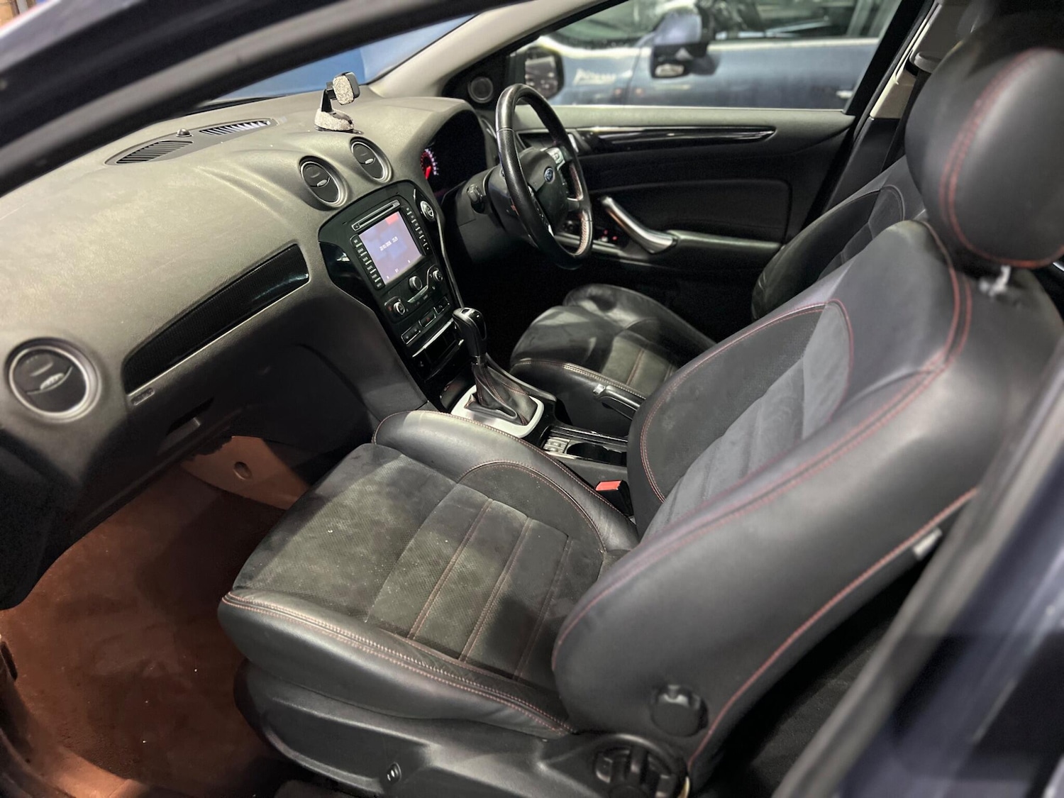 Used Ford Mondeo 2011 for sale - 77304919: Photo 25