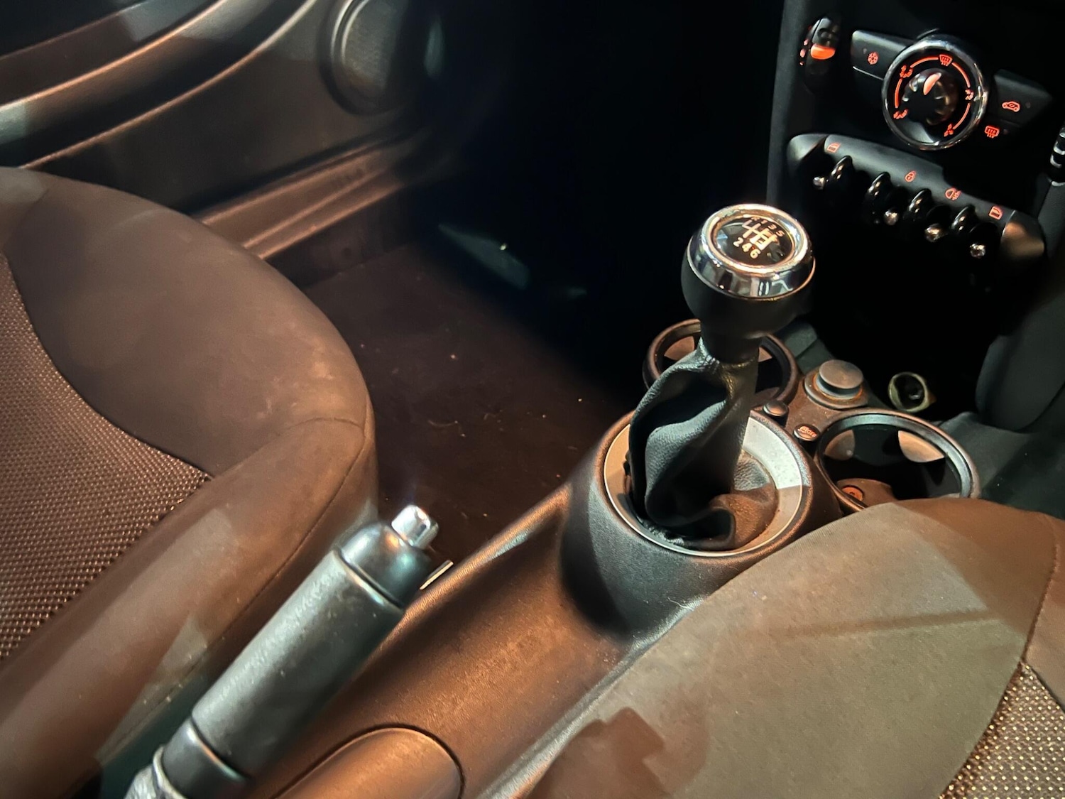 Used MINI Hatch 2010 for sale - 76619866: Photo 41