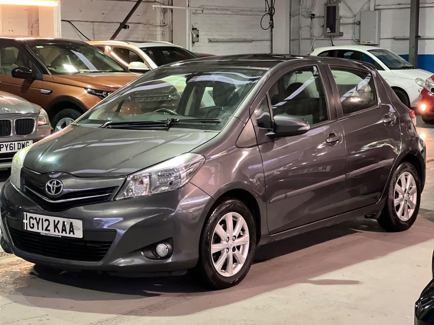 Used Toyota Yaris 2012 for sale - 76701217: Photo 3