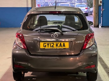 Used Toyota Yaris 2012 for sale - 76701217: Photo