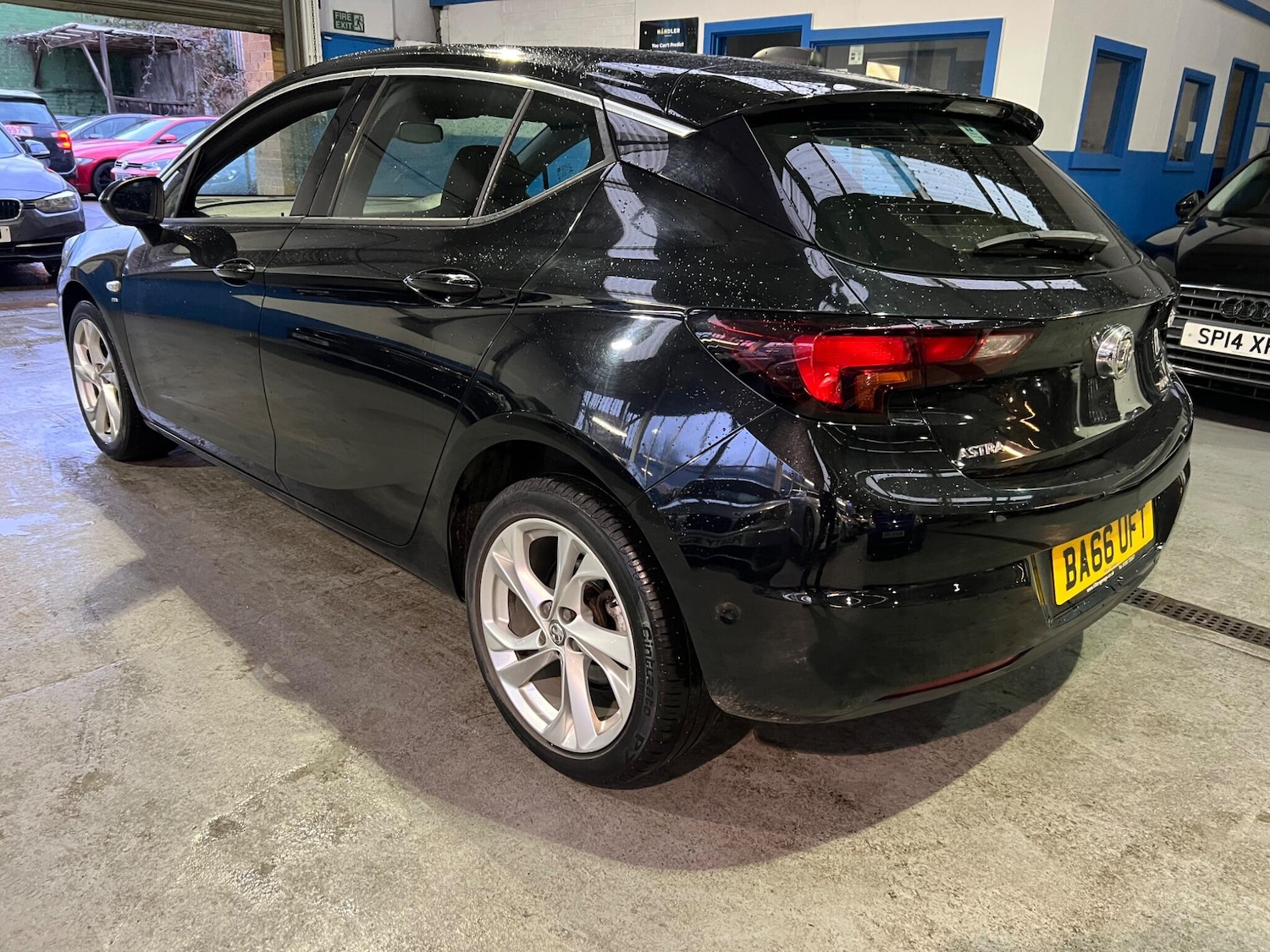 Used Vauxhall Astra 2017 for sale - 76856022: Photo 9